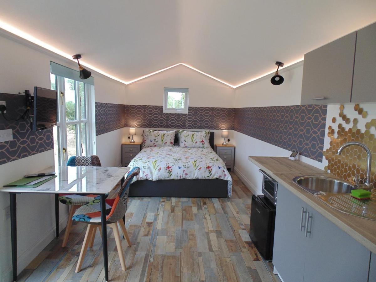 The Cabin Pakenham Εξωτερικό φωτογραφία